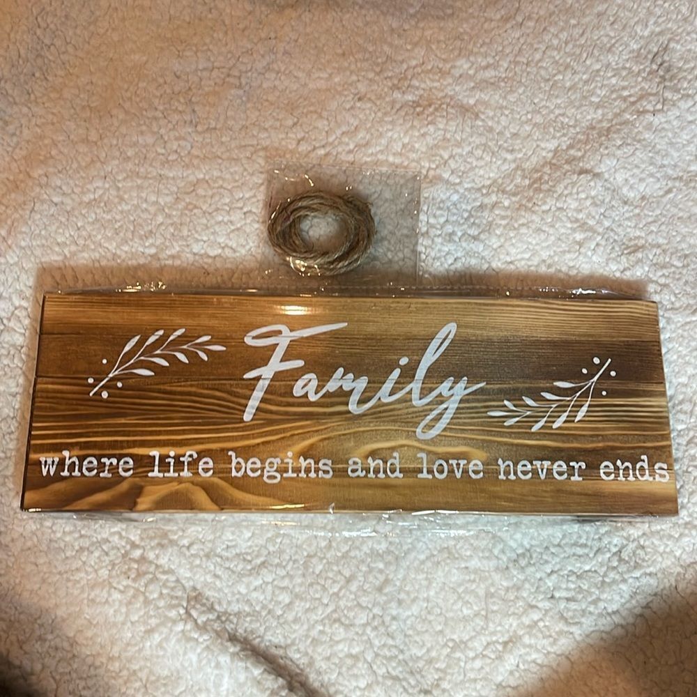 Family Rustic wooden sign NEW